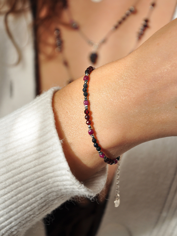 Bransoletka z granatu, rubinu i szafiru - srebro